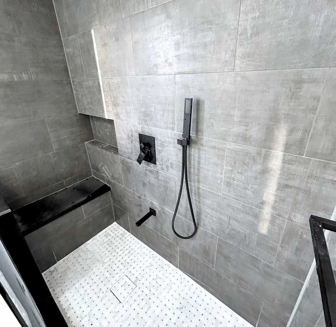2 bathroom-customisable shower niche /shelve with built in bench, black