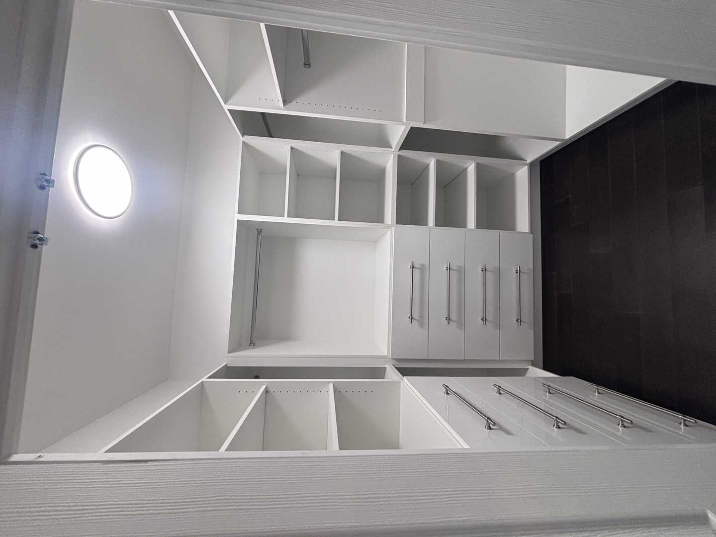 custom kitchen, 2 bathroom, master bathroom with corner built-in bathtub,