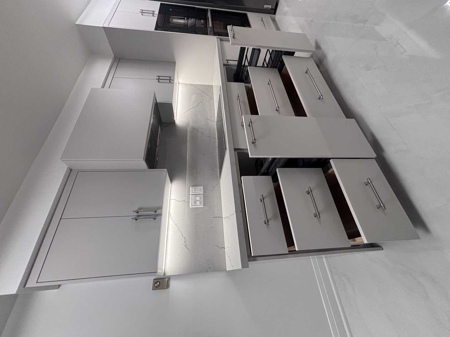 custom kitchen, 2 bathroom, master bathroom with corner built-in bathtub,