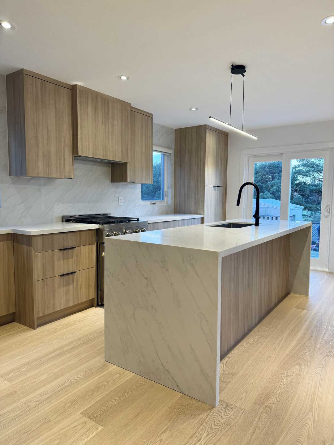 L shape kitchen-Wood panel cabinet with black fluted coffee bar,