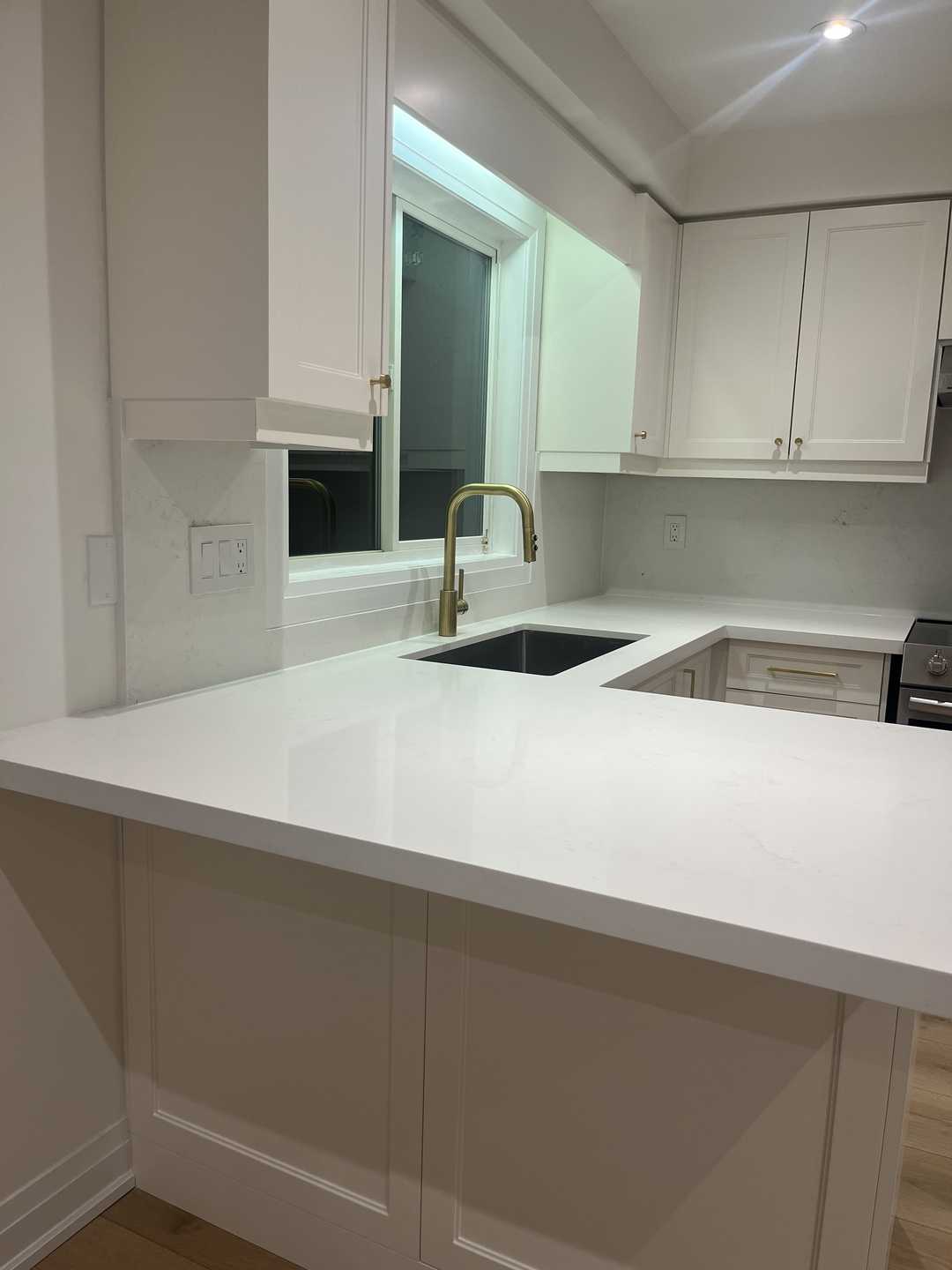 U SHAPE MDF shaker kitchen