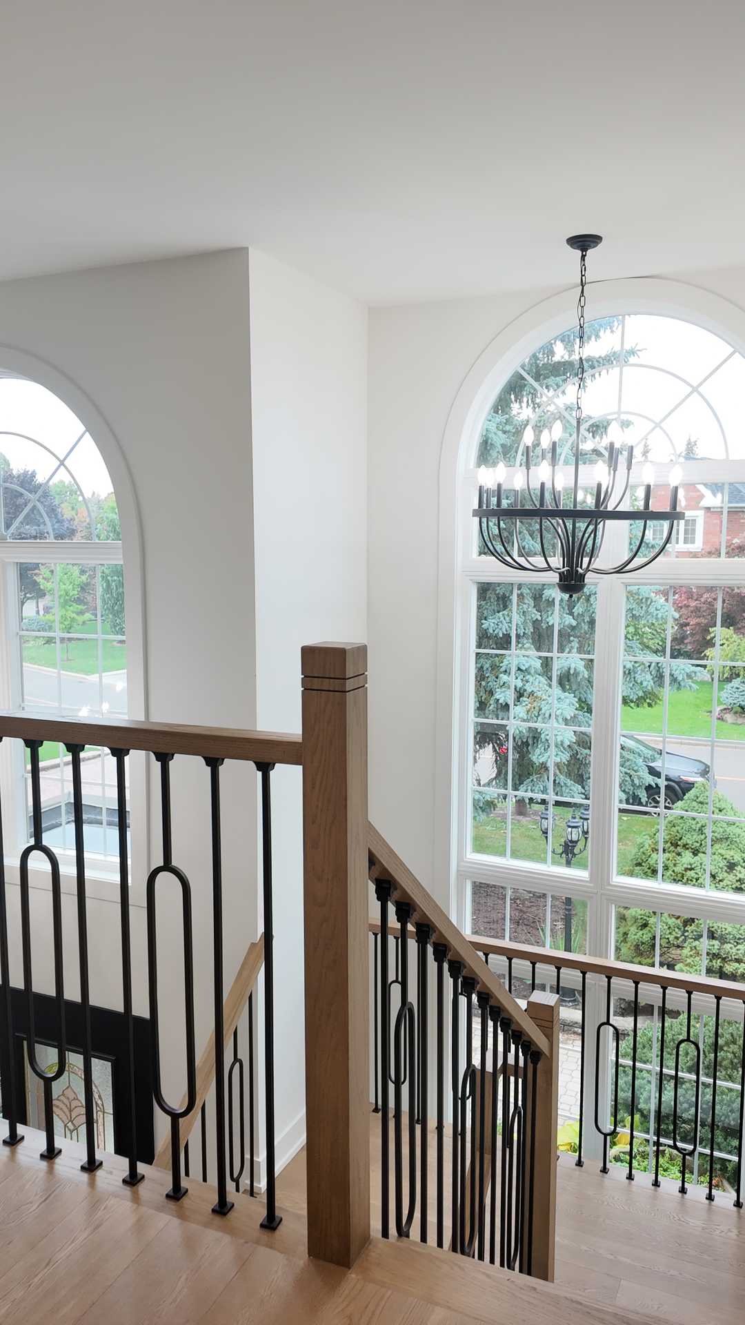 Whole house nature wood flooring and staircase, especially herringbone flooring